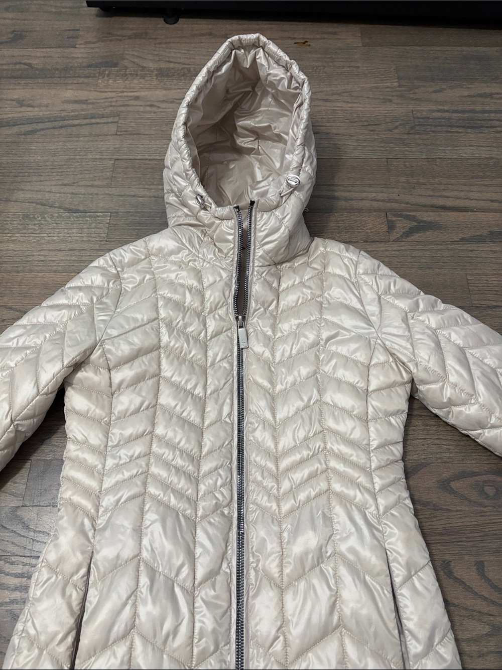 Kenneth Cole Women's Quilted Hooded Puffer Coat in Light Beige - Picture 10 of 16